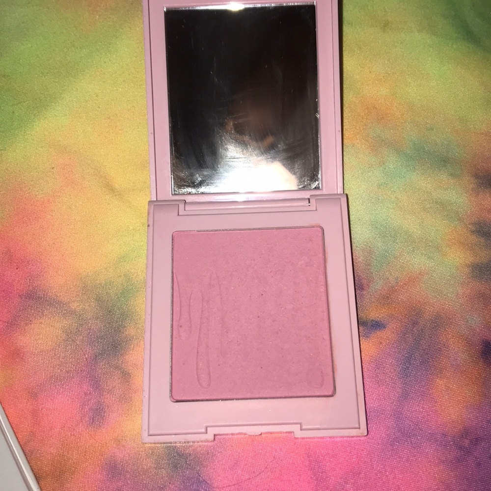 💜Kylie Blush 💜